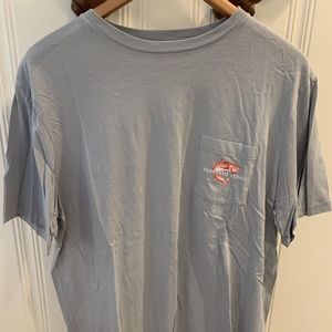 Vineyard Vines t-shirt